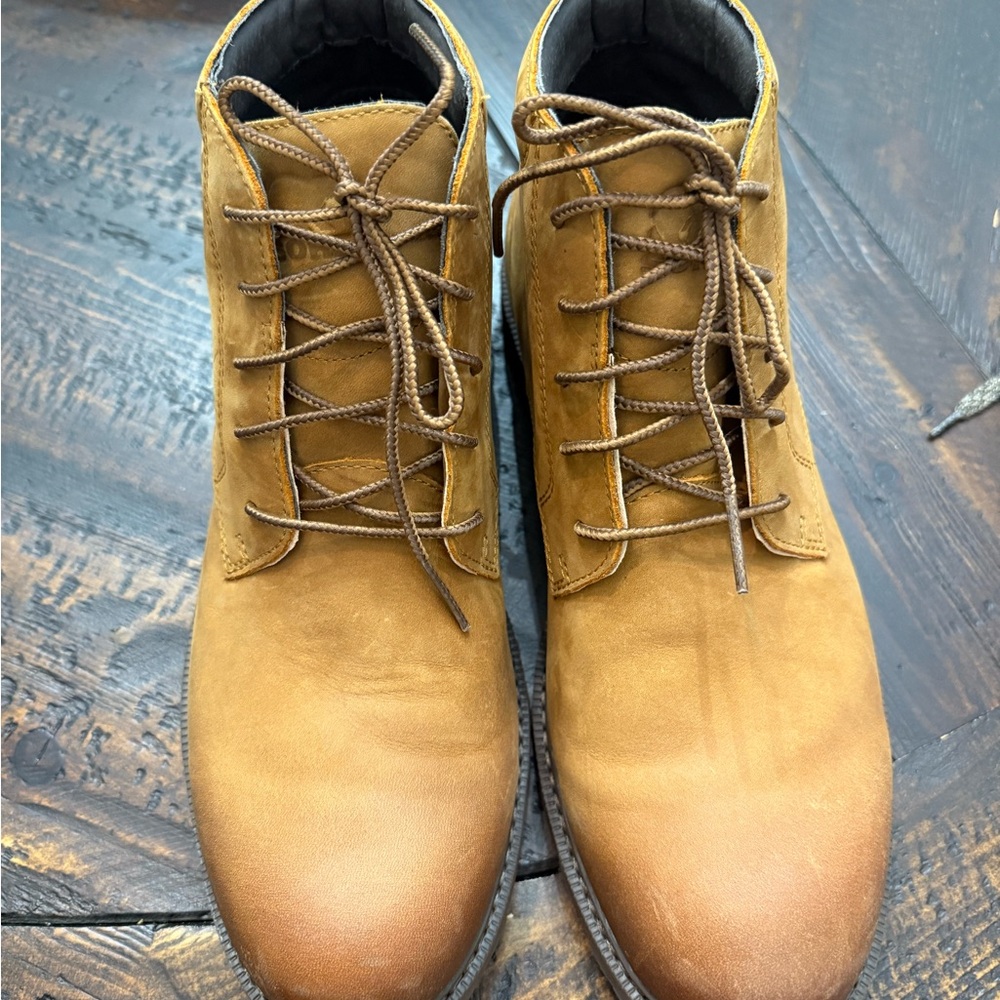 Sorel Men's Tan Chukka Boots